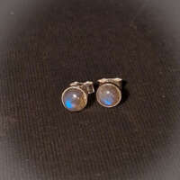 Deep Glow Earrings thumbnail