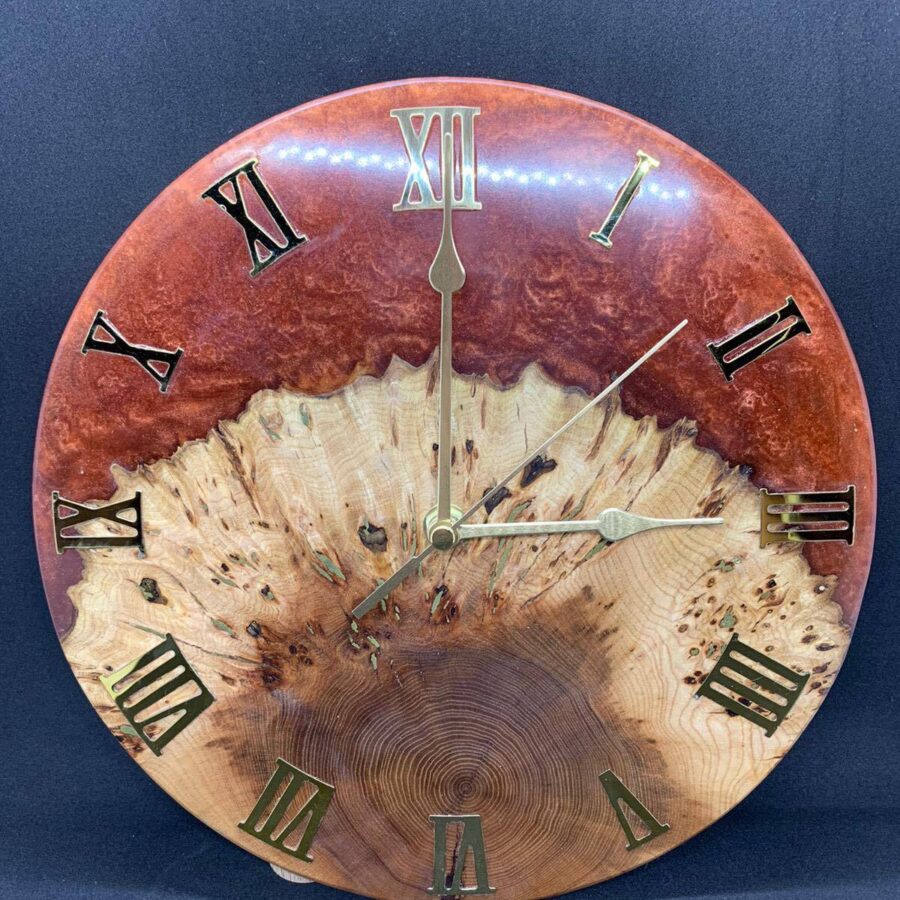 Resin and Wood Clock Highland Hiddle