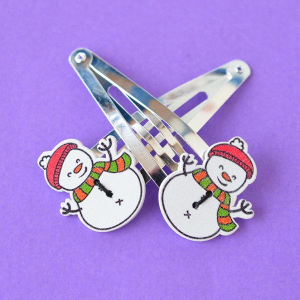 Pair of jumbo button hair clips snowman