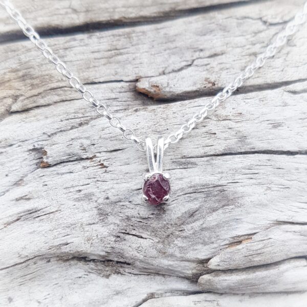 Garnet Necklace 4-5 mm