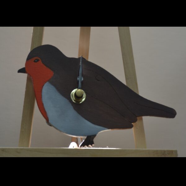 Traditional Robin Wall Clock