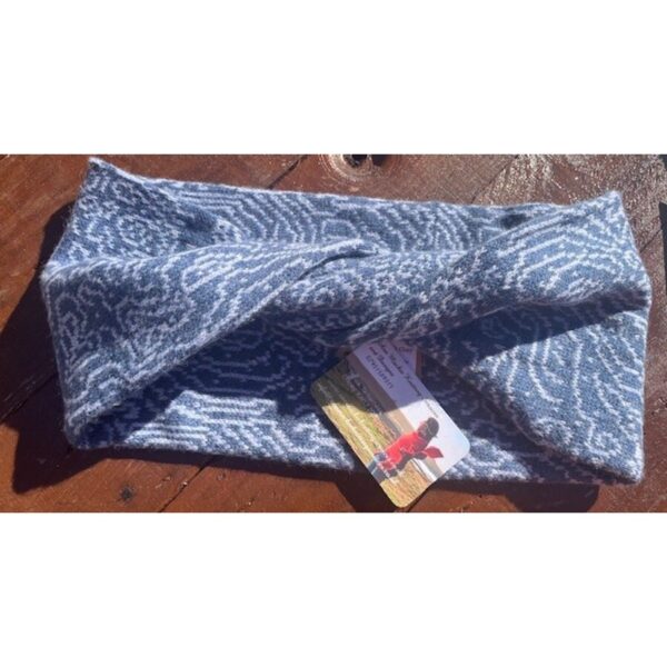 Sea Faces Twisted Neck Cosy Monsoon and Pale Lavender