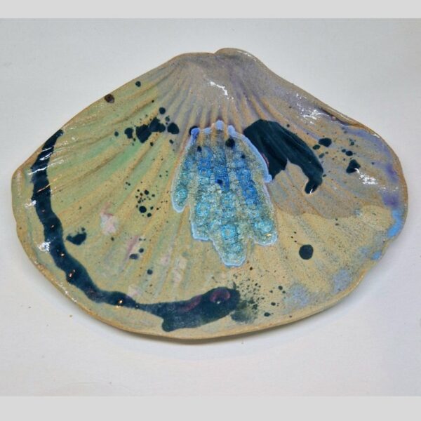 Pottery Scallop Shell
