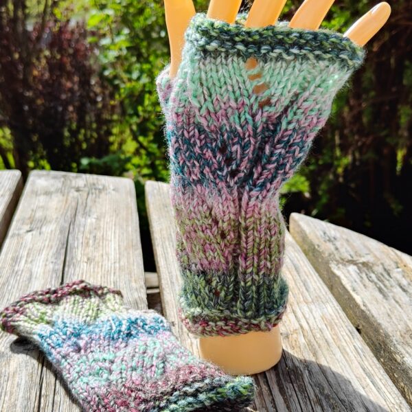 Highland Hills Fingerless Gloves