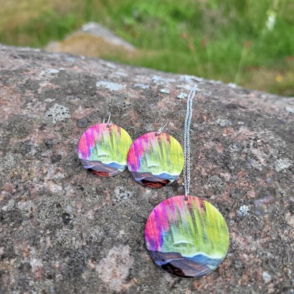 Follow the Light Disc Pendant