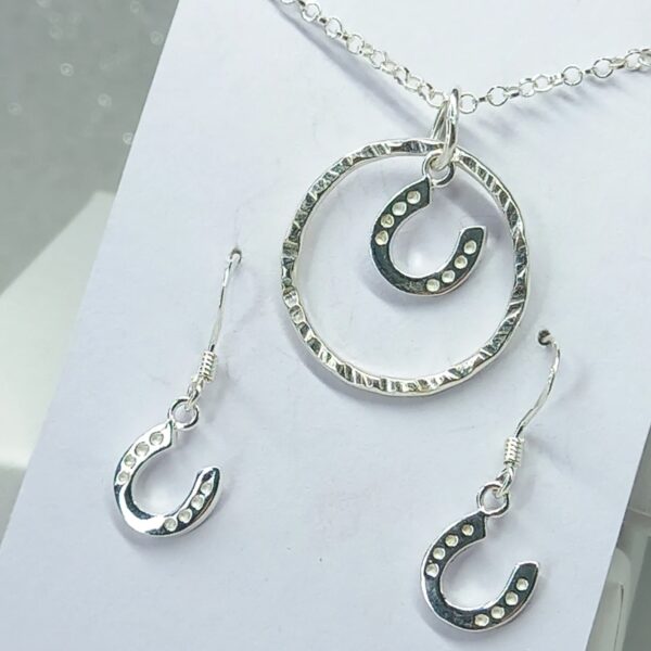 Sterling Silver Hammered Hoop with Horseshoe Charm Jewellery Set - Bag