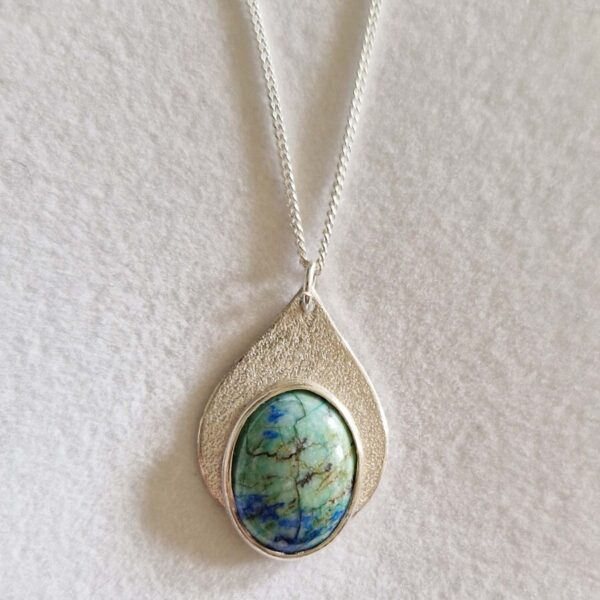 Running Deep	Pendant