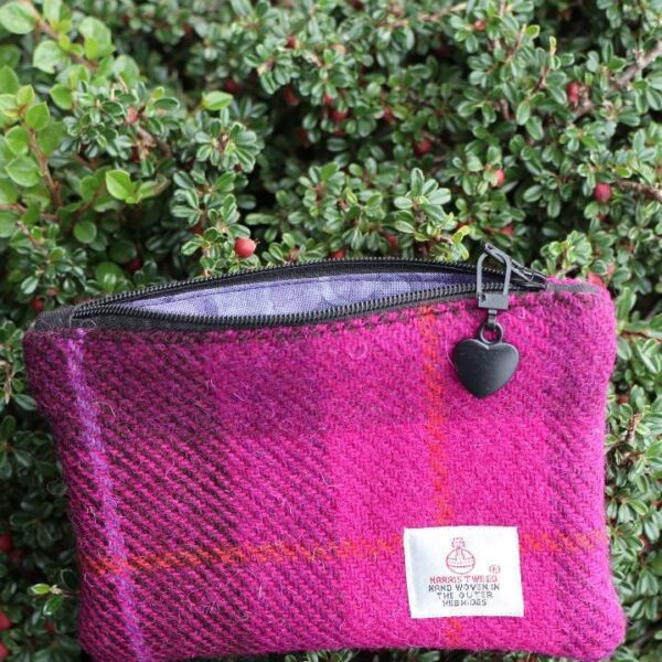 Fuchsia Harris Tweed Coin Purse With Heart Charm