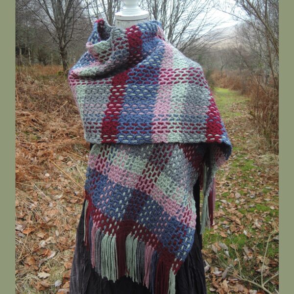 Oversized Tartan Scarf - no pin