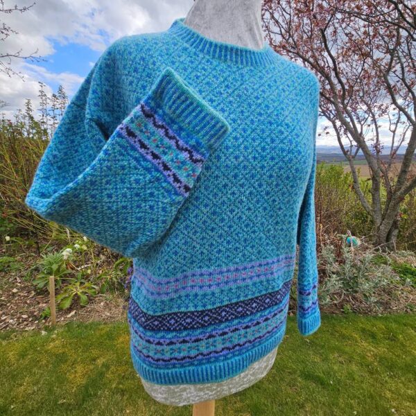 Leadlich Jumper Marble Gem Blue Toon - Medium