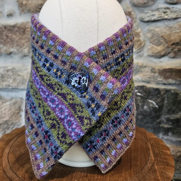 Peerie Nutmeg Neckwarmer