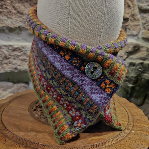 Peerie Olive Neckwarmer