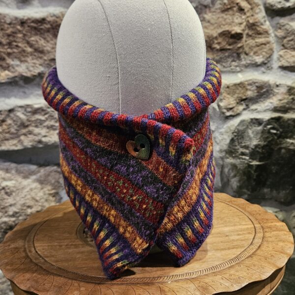 Peerie Violet Neckwarmer