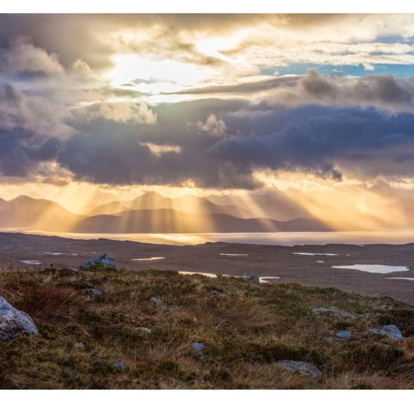 Sunrays on Skye from the Bealach na Ba