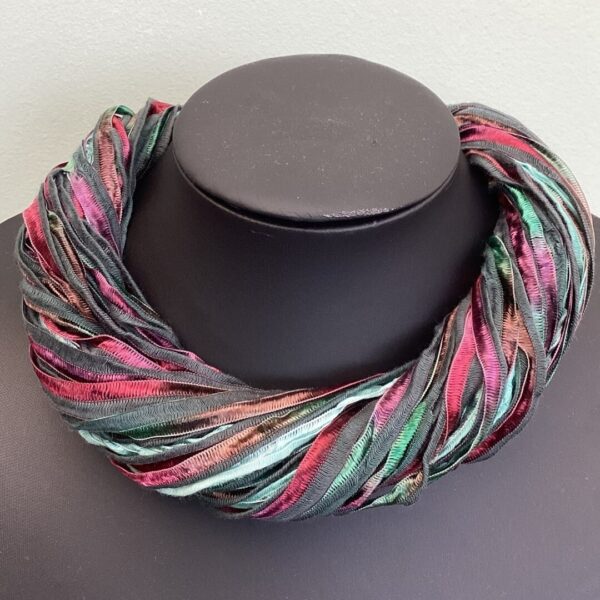 Highland Hedgerow Twister Scarf