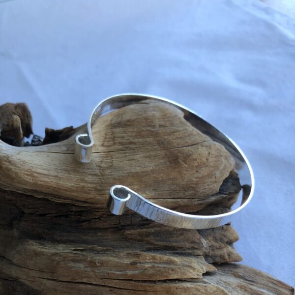 Silver Bangle with Curve Edge