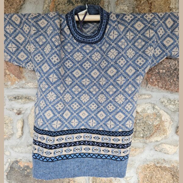 Clipper and Oatmilk Corrachree Jumper - Medium Standard