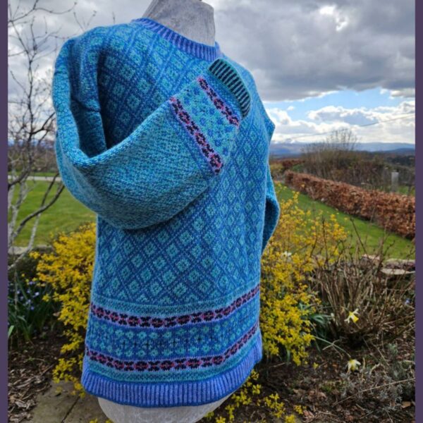 Blue Toon Marble Gem Coull Jumper - Medium