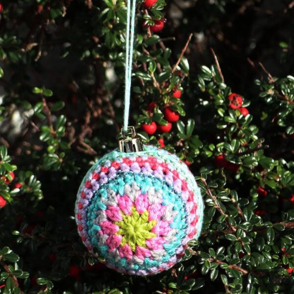 Avior Crochet Christmas Bauble