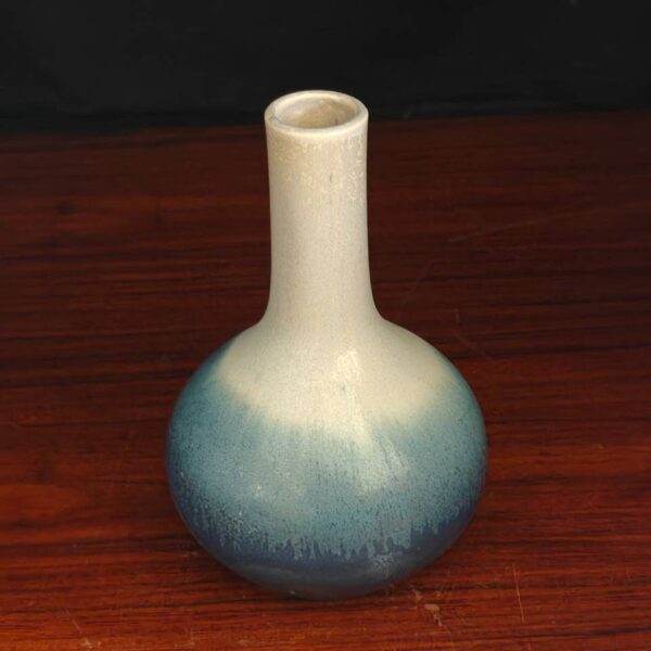 Gradient Vase