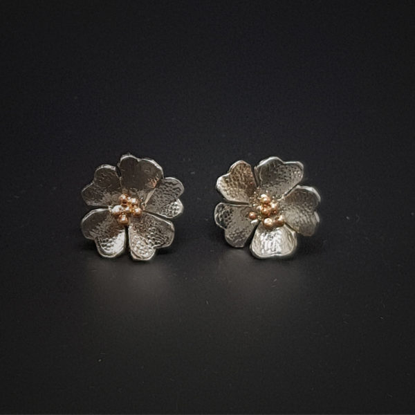 Silver flowers earrings