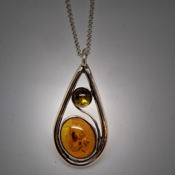 Amber Curves Silver Necklace
