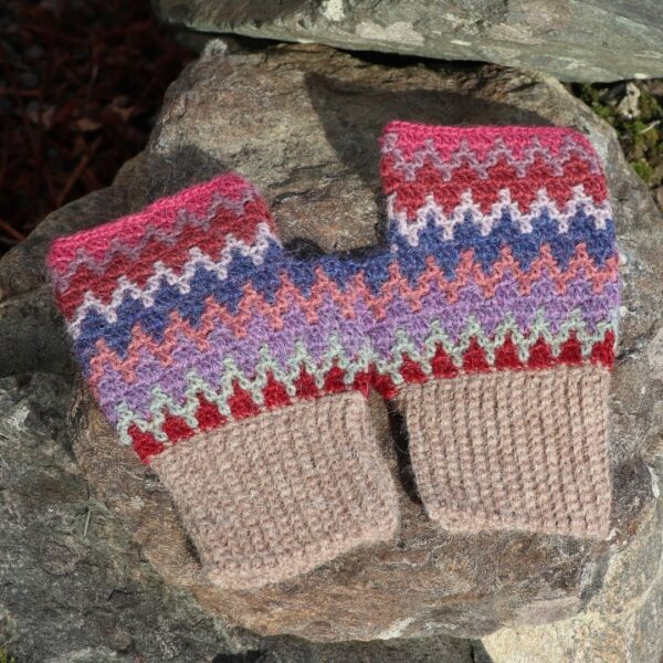 Berry Mittens with Beige Cuff