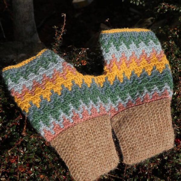 Spring Shoots Mittens with Light Brown Cuff