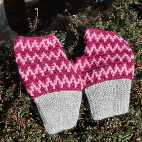 Pinks Mittens with Light Grey Cuff