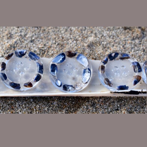 Mussel Shell Buttons Small