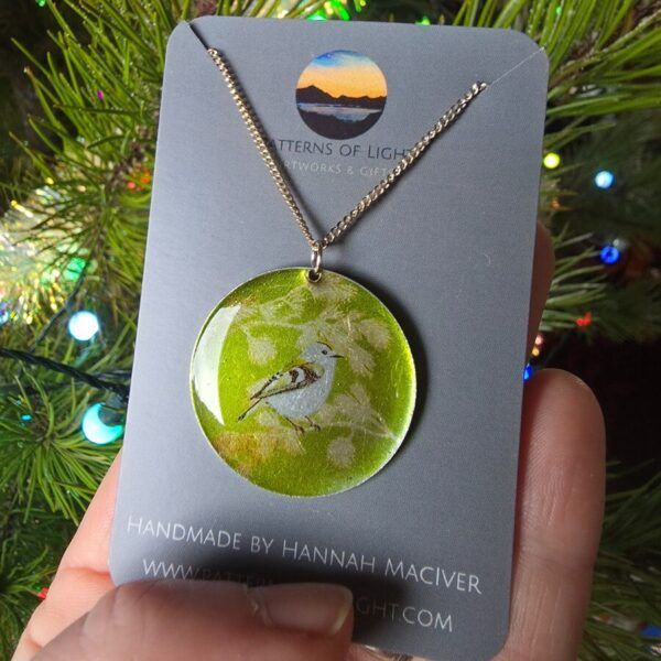 Goldcrest in Pine Disc Pendant