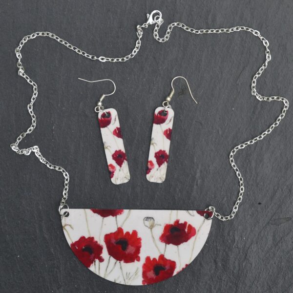Poppies on White Pendant & Earrings