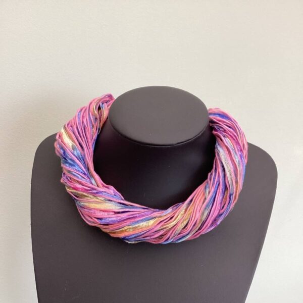 Rosy Posy Twister Scarf