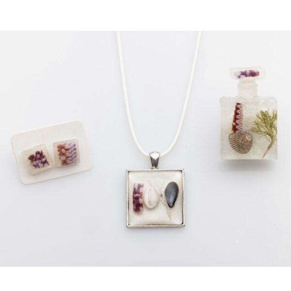 White Beach Jewellery Set