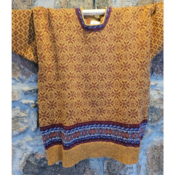 Cumin and Sienna Tomnaverie Jumper - Medium Standard