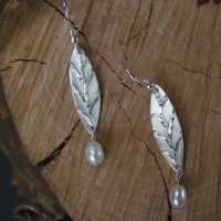 Woodland Leaf Earrings thumbnail