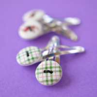 Two Pairs of Christmas Hair Clips Green Tartan & Stag Reindeer thumbnail