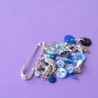 Blue Scottish Themed Cluster Charm Kilt Pin Brooch thumbnail