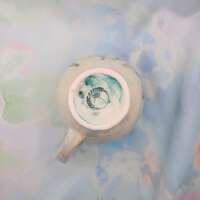 Porcelain Green Honeycomb Bee Mug thumbnail