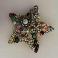 Large Star Jewelled Ornament thumbnail