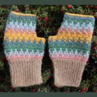 Multicoloured Mittens with Light Brown Cuff thumbnail