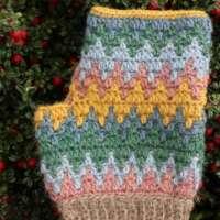 Multicoloured Mittens with Light Brown Cuff thumbnail