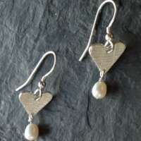 Leaf Imprint Hearts with Pearls thumbnail