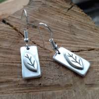 Silver Leaves and Rectangles thumbnail