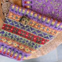 Peerie Heather and Olive Neckwarmer thumbnail