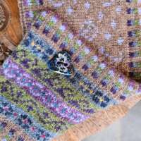 Peerie Nutmeg Neckwarmer thumbnail