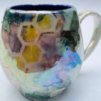 Porcelain Bee Mug B thumbnail