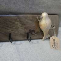 Walnut Key Hanger with Beech Bird thumbnail