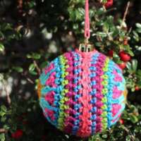 Capella Crochet Christmas Bauble thumbnail