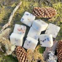 Highland Peat Wax Melts thumbnail